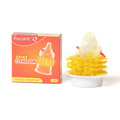 Насадка на член с усиками и шипами – Recare Spike Condom, оранжевого цвета