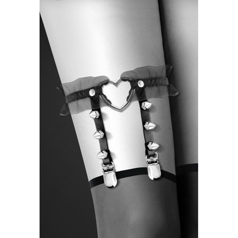 Гартер на ногу Bijoux Pour Toi – WITH HEART AND SPIKES Черный цвет, сексуальная подвязка с сердечком