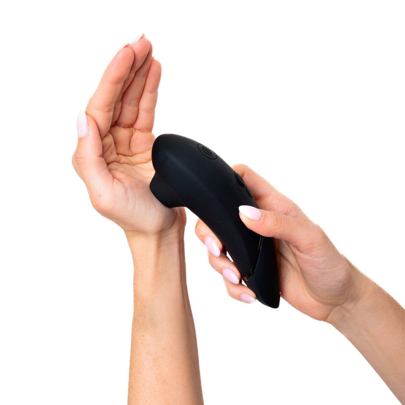 Вакуумный клиторальный стимулятор – Womanizer Next Black – технология 3D Pleasure Air, 14 режимов