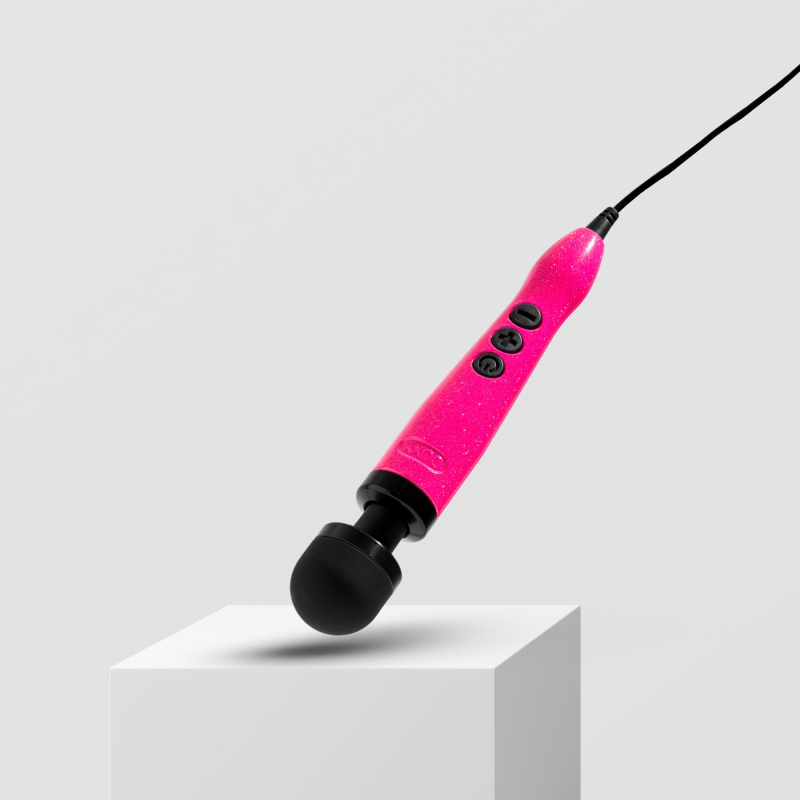 Мощный вибромассажер – DOXY Die Cast 3 Hot Pink с металлическим корпусом, питание 220 В