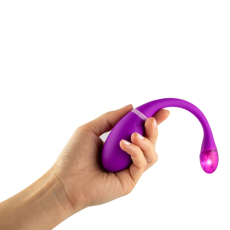 Смарт віброяйце для вебкама – Ohmibod Esca2 for Kiiroo – на дистанційному управлінні з телефона через застосунок