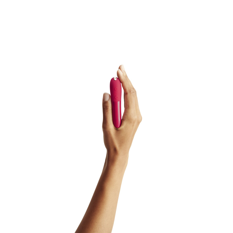 Потужна вібропуля – Tango X Cherry Red by We-Vibe – 7 режимів вібрації, 8 рівнів інтенсивності, дорожній замок